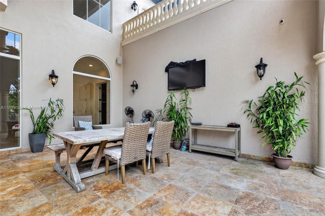 7837 SW 117th St, Pinecrest, FL 33156 Photo