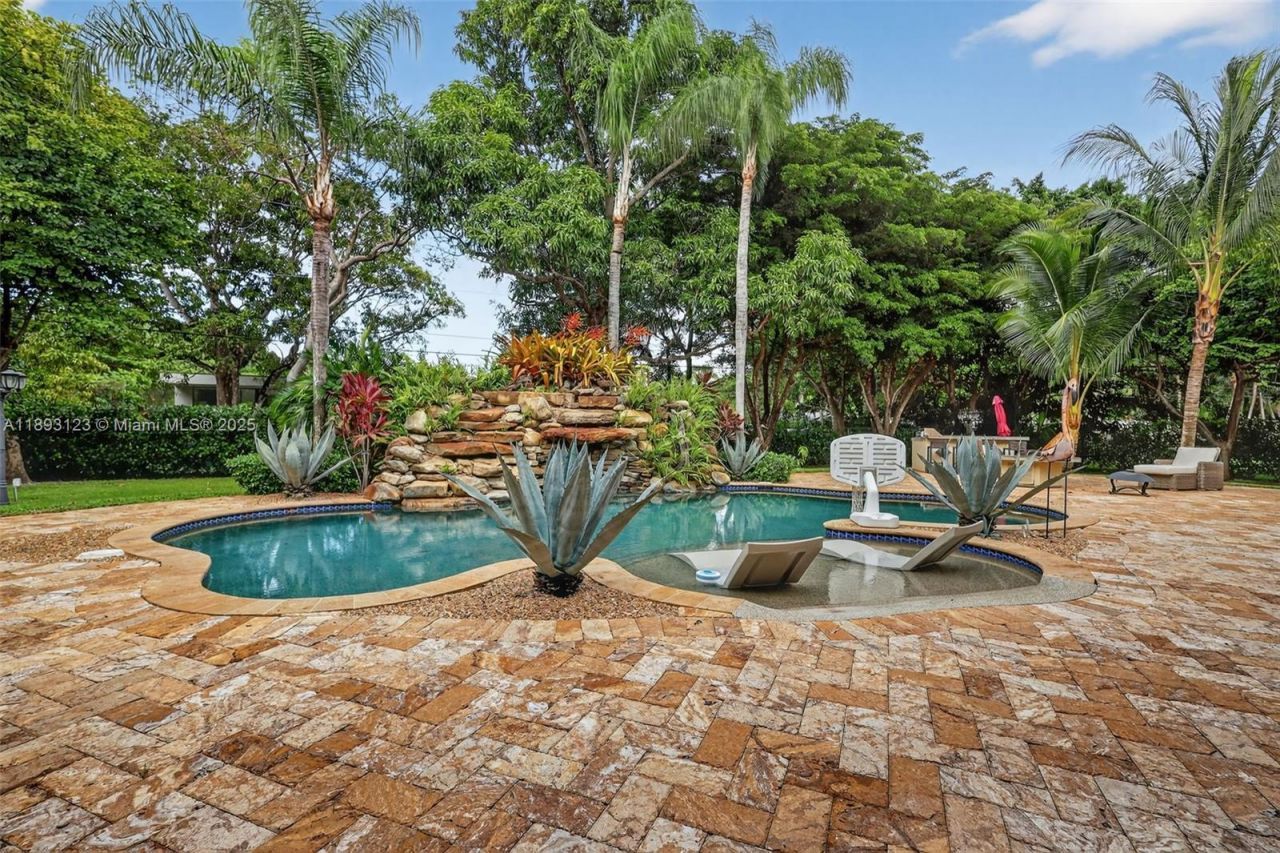 7837 SW 117th St, Pinecrest, FL 33156 Photo