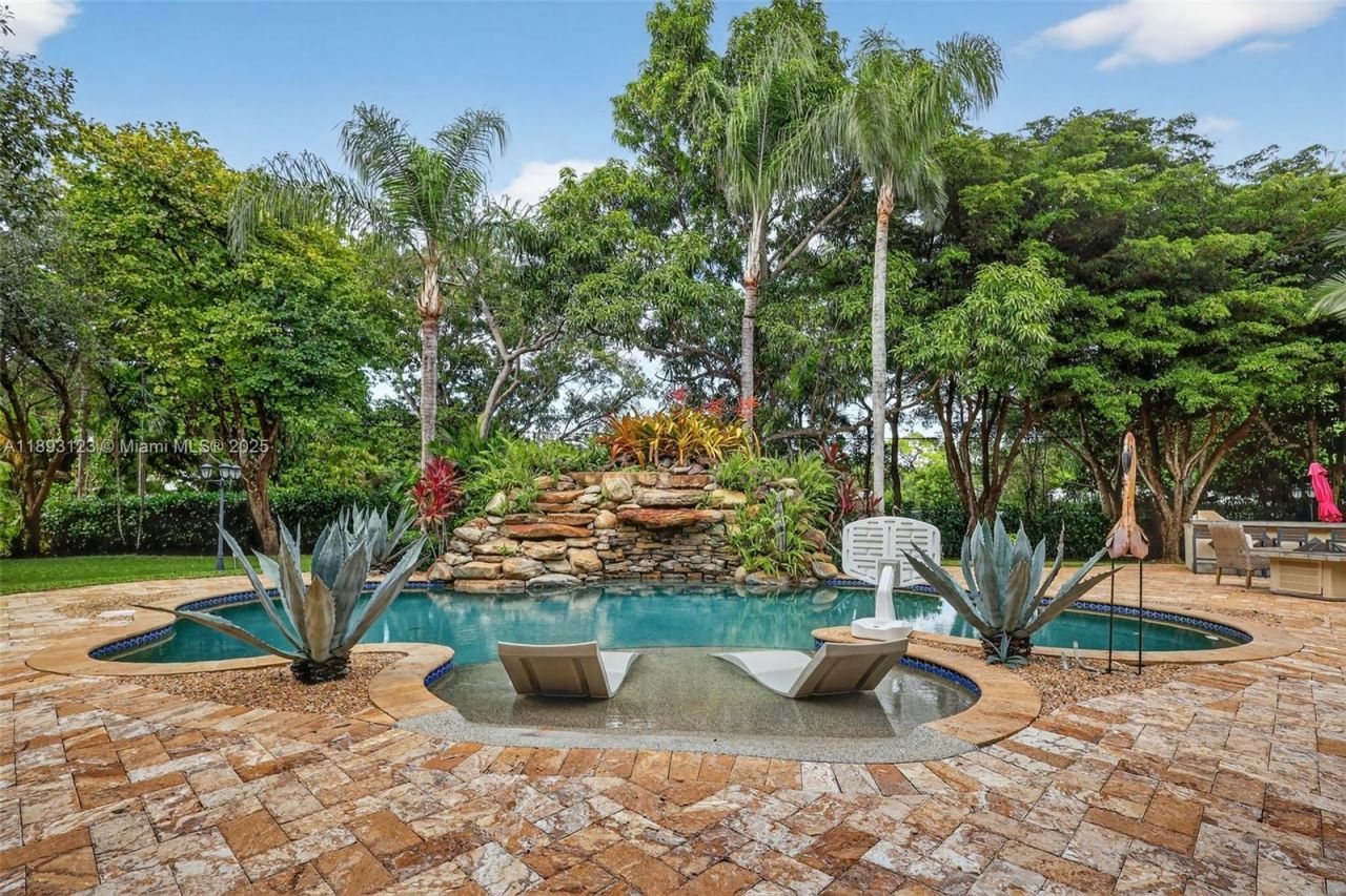 7837 SW 117th St, Pinecrest, FL 33156 Photo