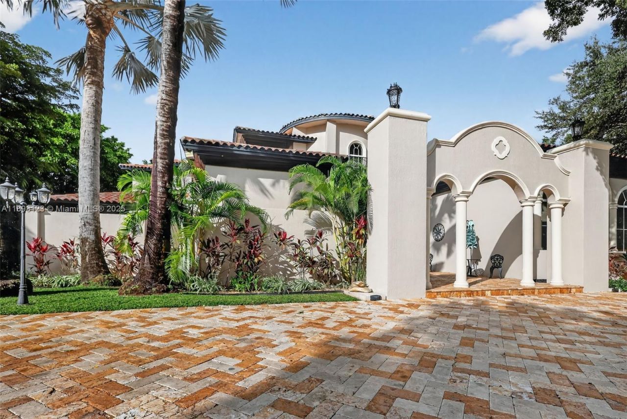 7837 SW 117th St, Pinecrest, FL 33156 Photo