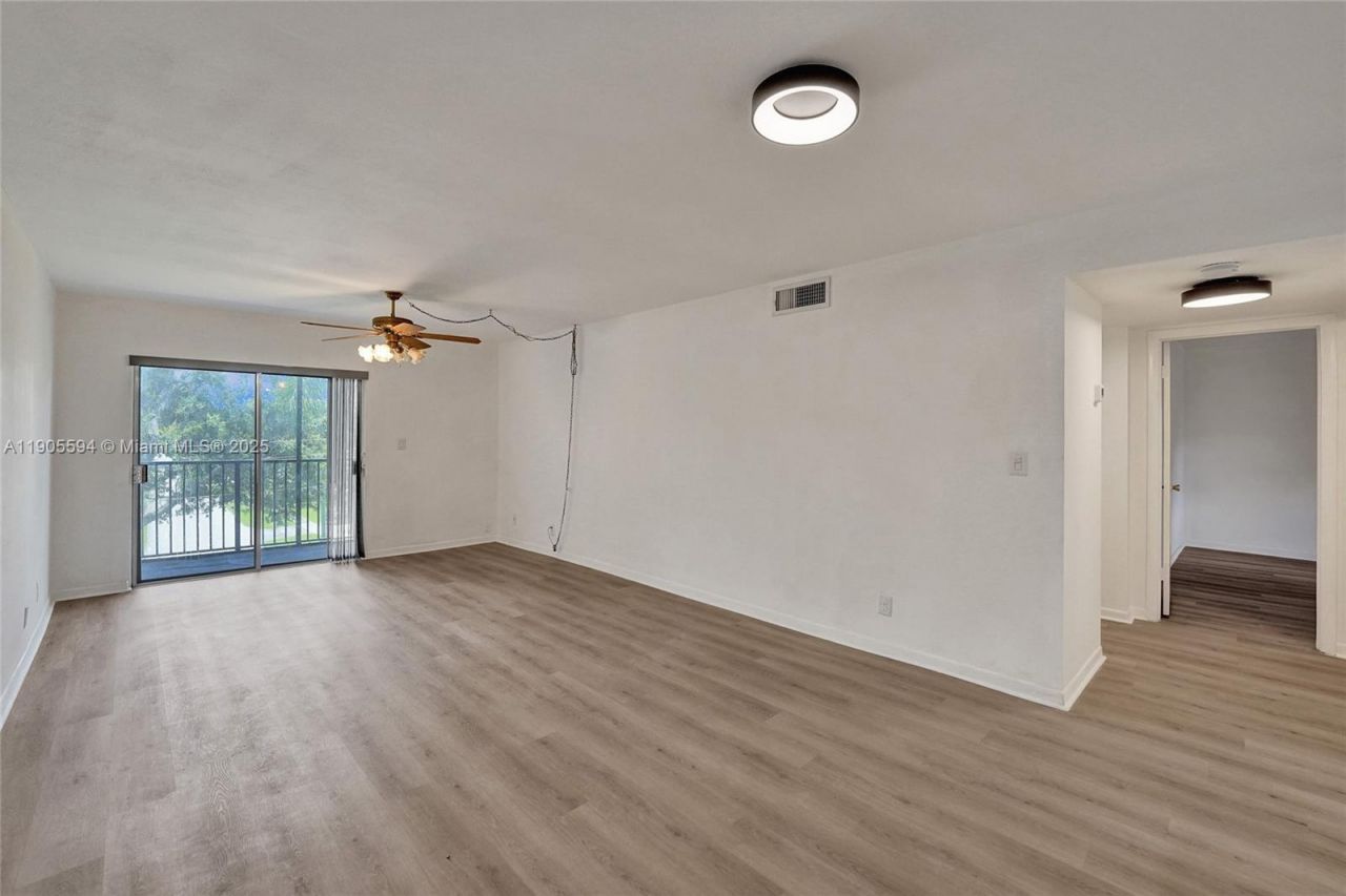 7541 NW 16th St, Unit 1310, Plantation, FL 33313 Photo