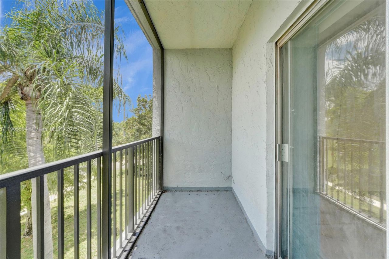 7541 NW 16th St, Unit 1310, Plantation, FL 33313 Photo