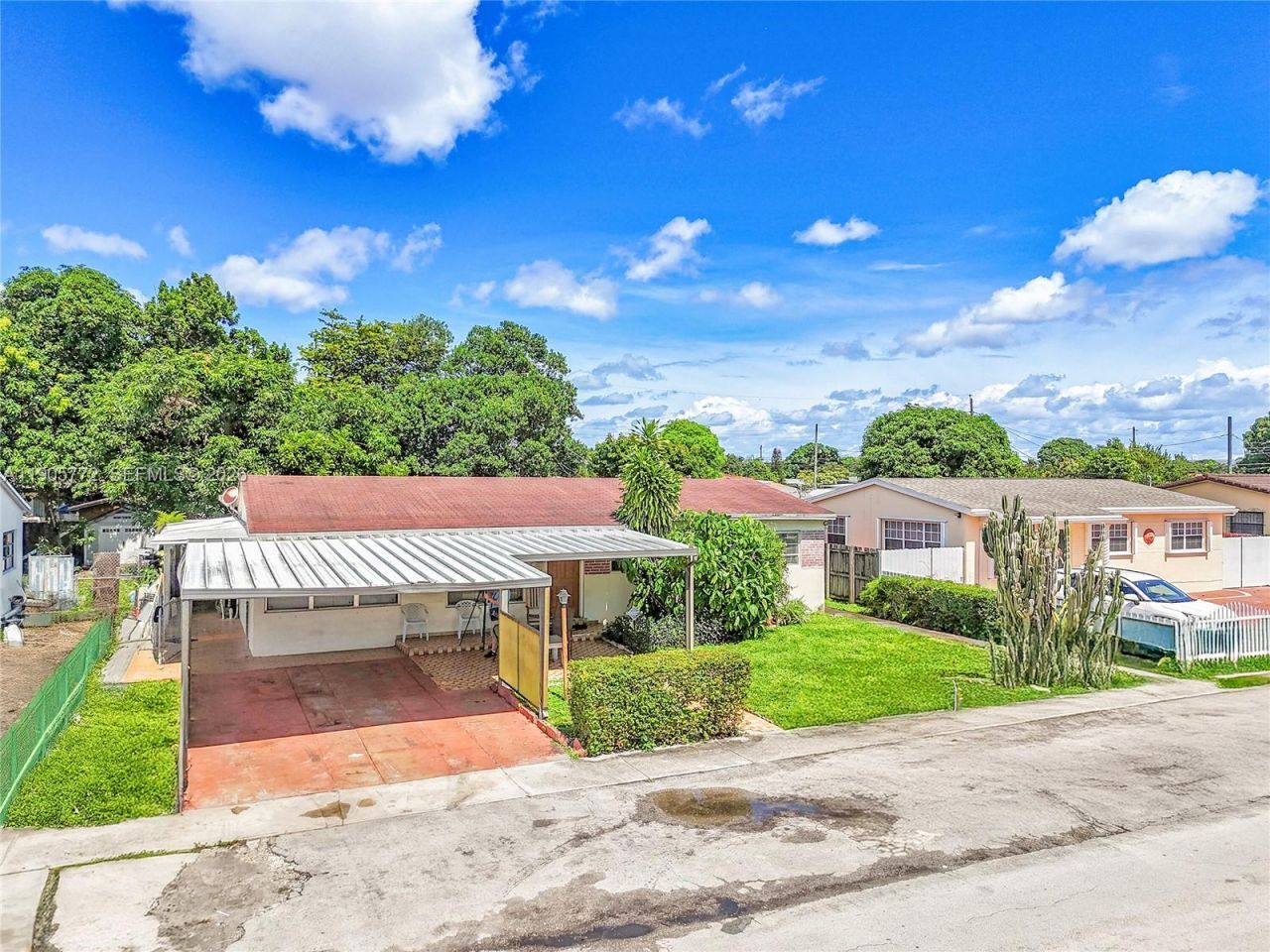 671 E 53rd St, Hialeah, FL 33013 Photo