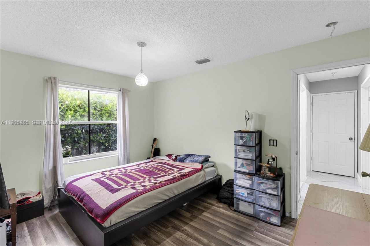 649 Willow Bend Rd, Weston, FL 33327 Photo