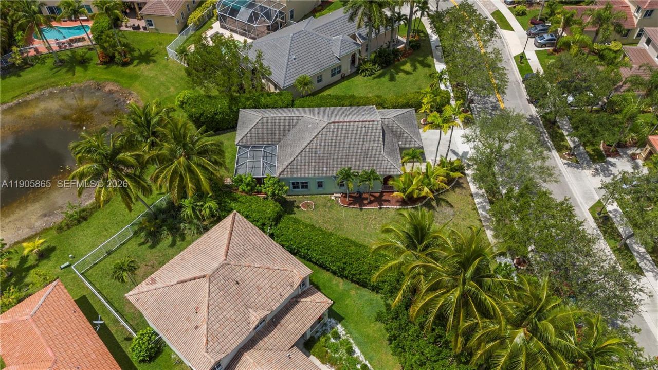 649 Willow Bend Rd, Weston, FL 33327 Photo