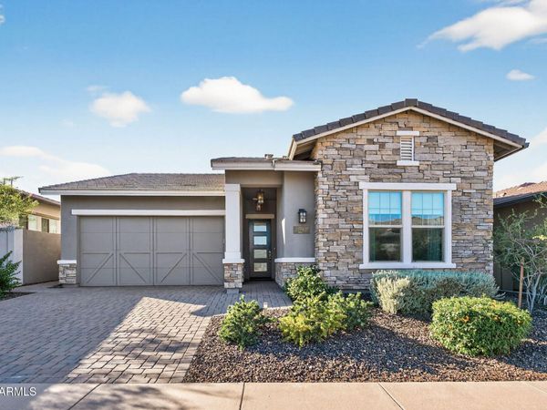 11961 W CREOSOTE Drive, Peoria, AZ 85383