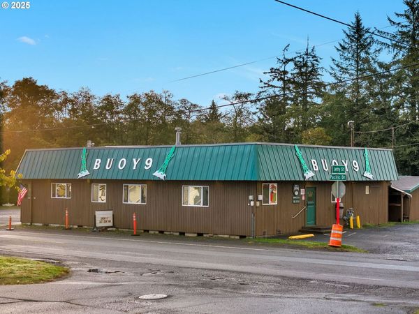 996 PACIFIC DR, Hammond, OR 97121