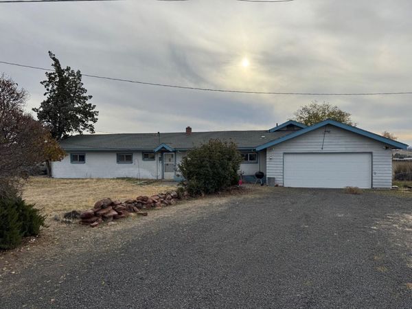 630 NE Bean Drive, Madras, OR 97741