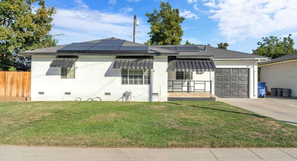 1562 N Fay Ave, Fresno, CA 93728 Photo