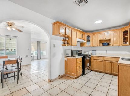 1562 N Fay Ave, Fresno, CA 93728 Photo