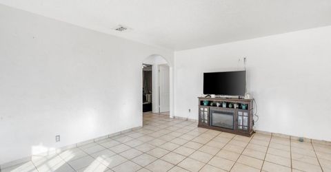 1562 N Fay Ave, Fresno, CA 93728 Photo