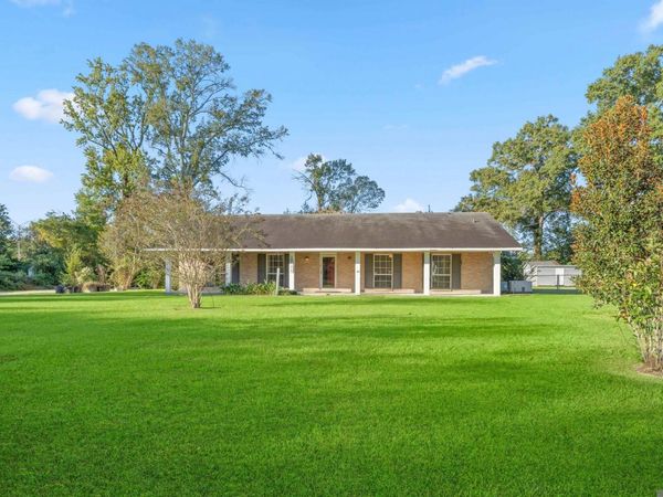 5124 Houston Dr, Baton Rouge, LA 70809