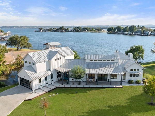 703 Woodland Hills DR, Granite Shoals, TX 78654