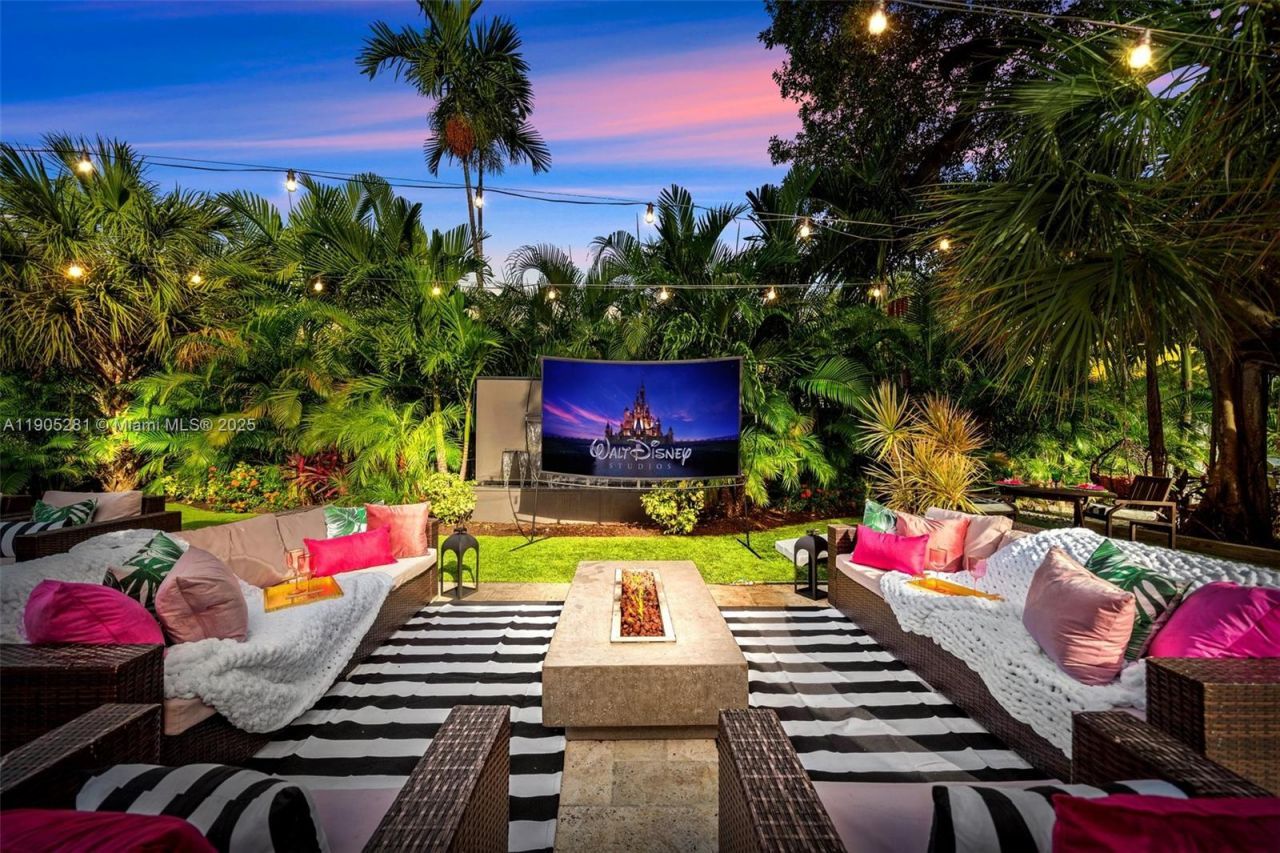 11 Sylvan Ln, Fort Lauderdale, FL 33316 Photo