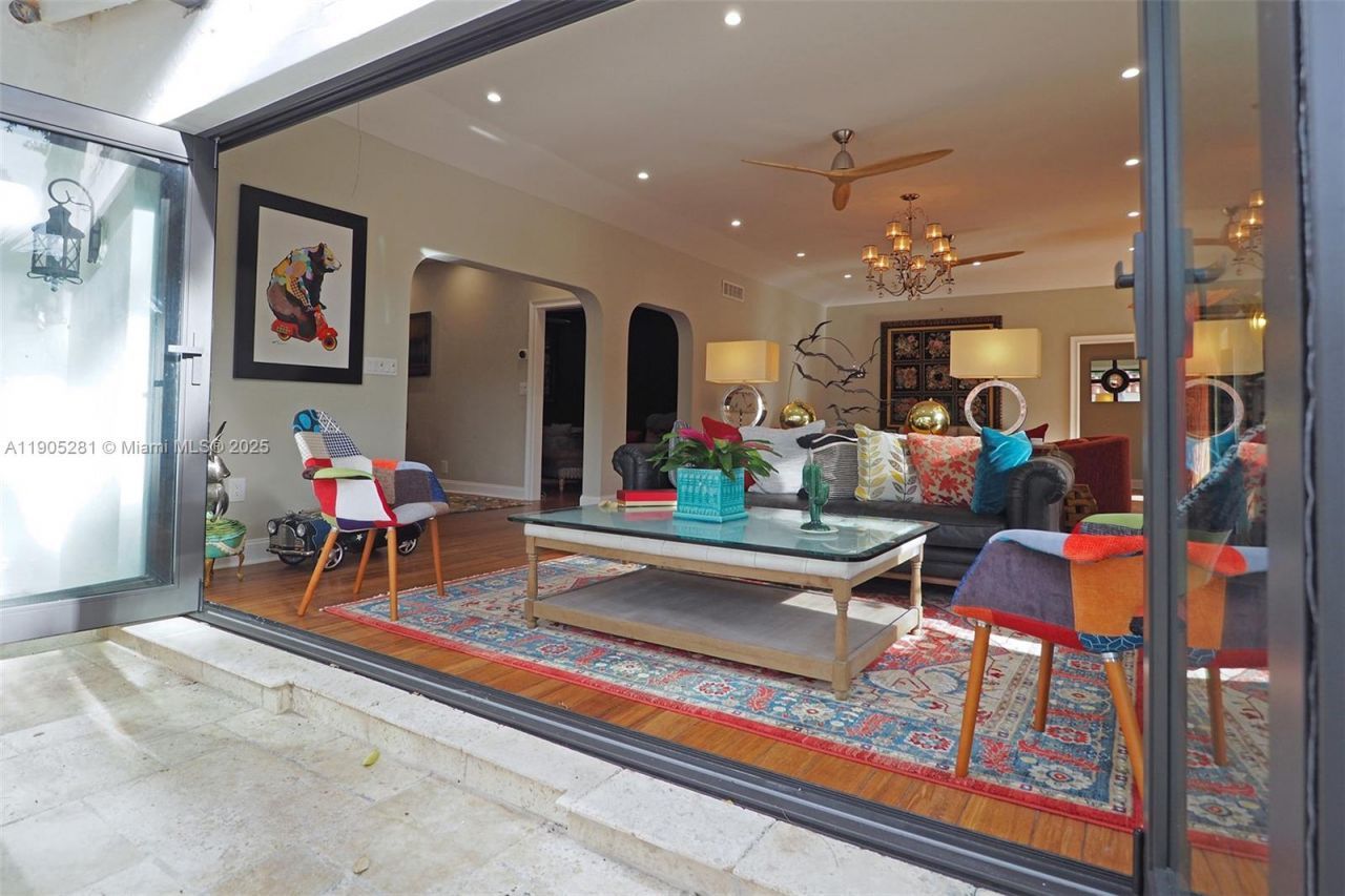 11 Sylvan Ln, Fort Lauderdale, FL 33316 Photo