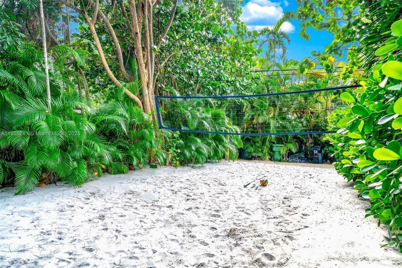 11 Sylvan Ln, Fort Lauderdale, FL 33316 Photo