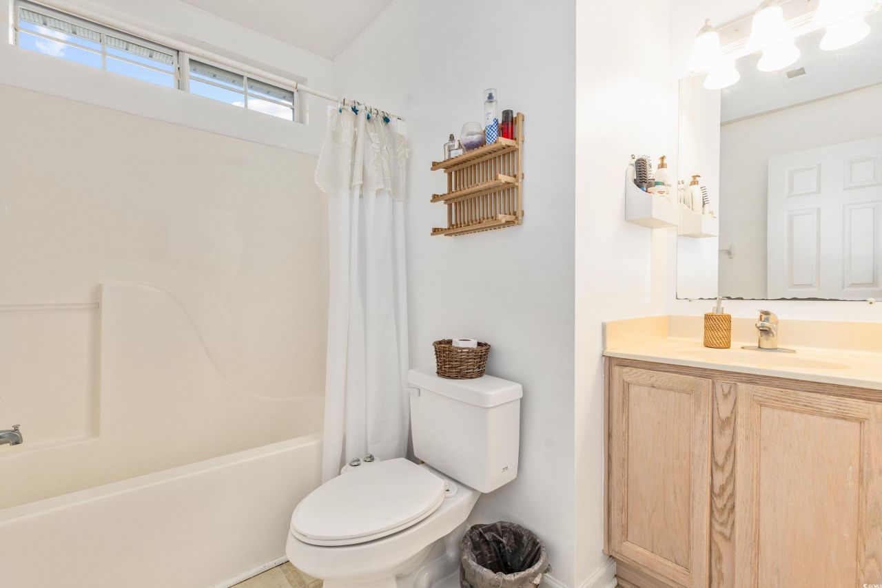 5008 Blue Spruce Ln. Photo 6