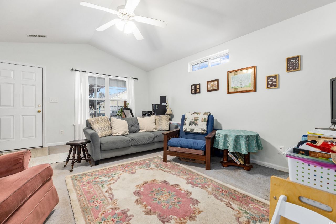 5008 Blue Spruce Ln. Photo 9