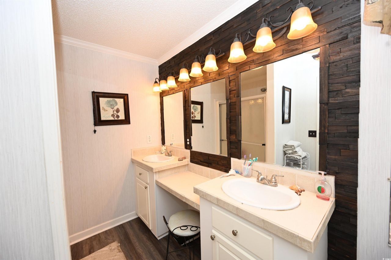 4349 Bayberry Dr. Photo 18