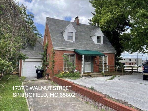 1737 E Walnut Street, Springfield, MO 65802
