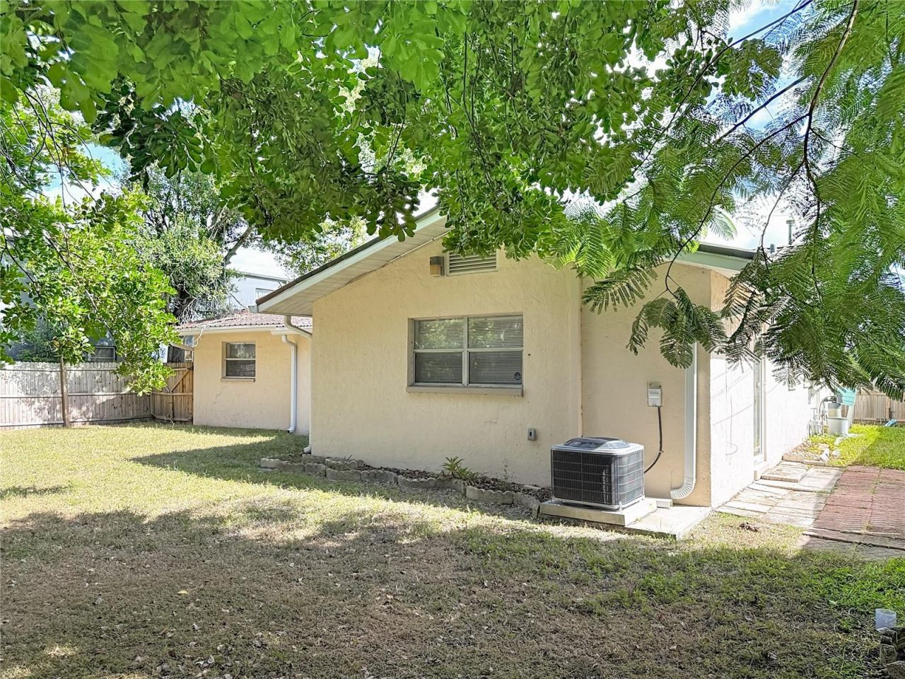 2100 58th Street N, Saint Petersburg, FL 33710 Photo