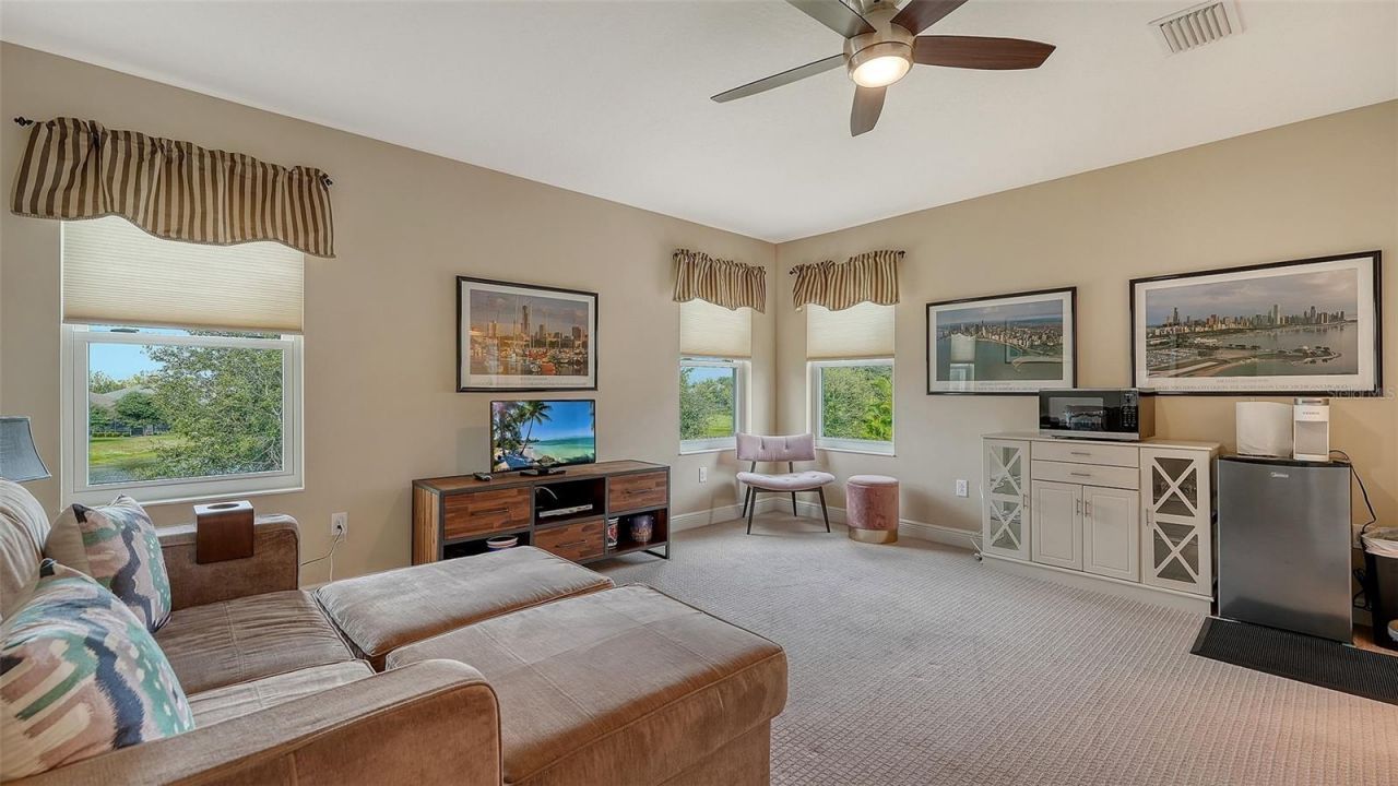 1121 Thornbury Drive, Parrish, FL 34219 Photo