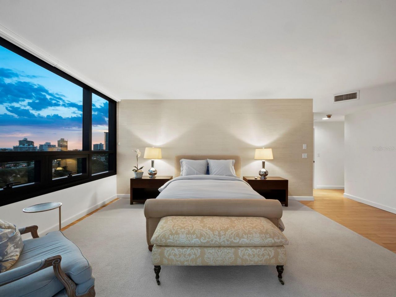 1255 N Gulfstream Avenue, Unit 408, Sarasota, FL 34236 Photo