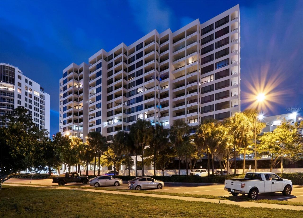1255 N Gulfstream Avenue, Unit 408, Sarasota, FL 34236 Photo