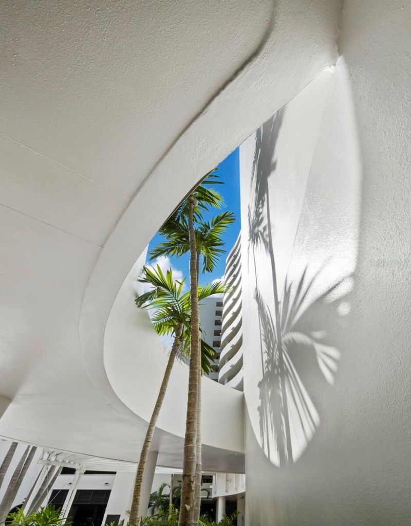 1255 N Gulfstream Avenue, Unit 408, Sarasota, FL 34236 Photo