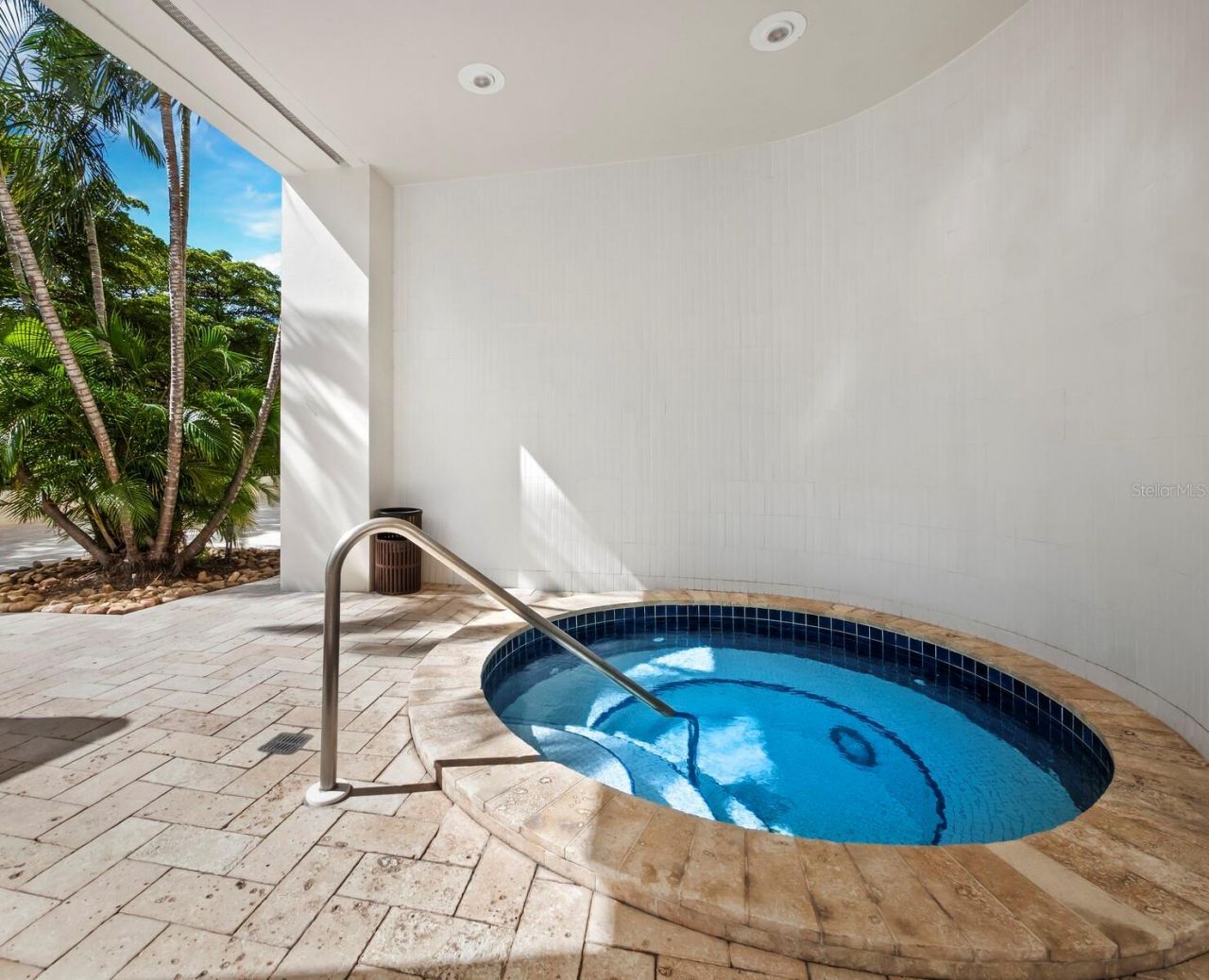 1255 N Gulfstream Avenue, Unit 408, Sarasota, FL 34236 Photo