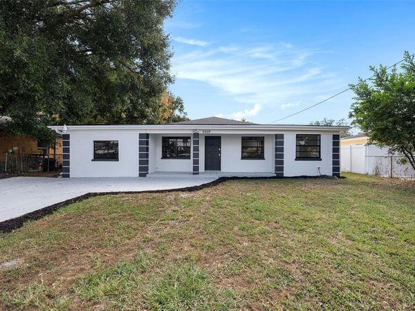 2520 W KNOLLWOOD STREET, TAMPA, FL 33614
