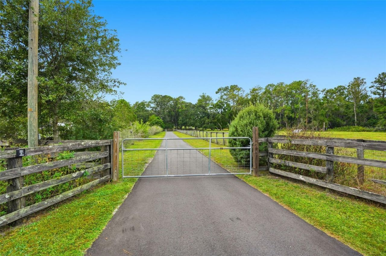 1325 Culbreath Road, Brooksville, FL 34602 Photo