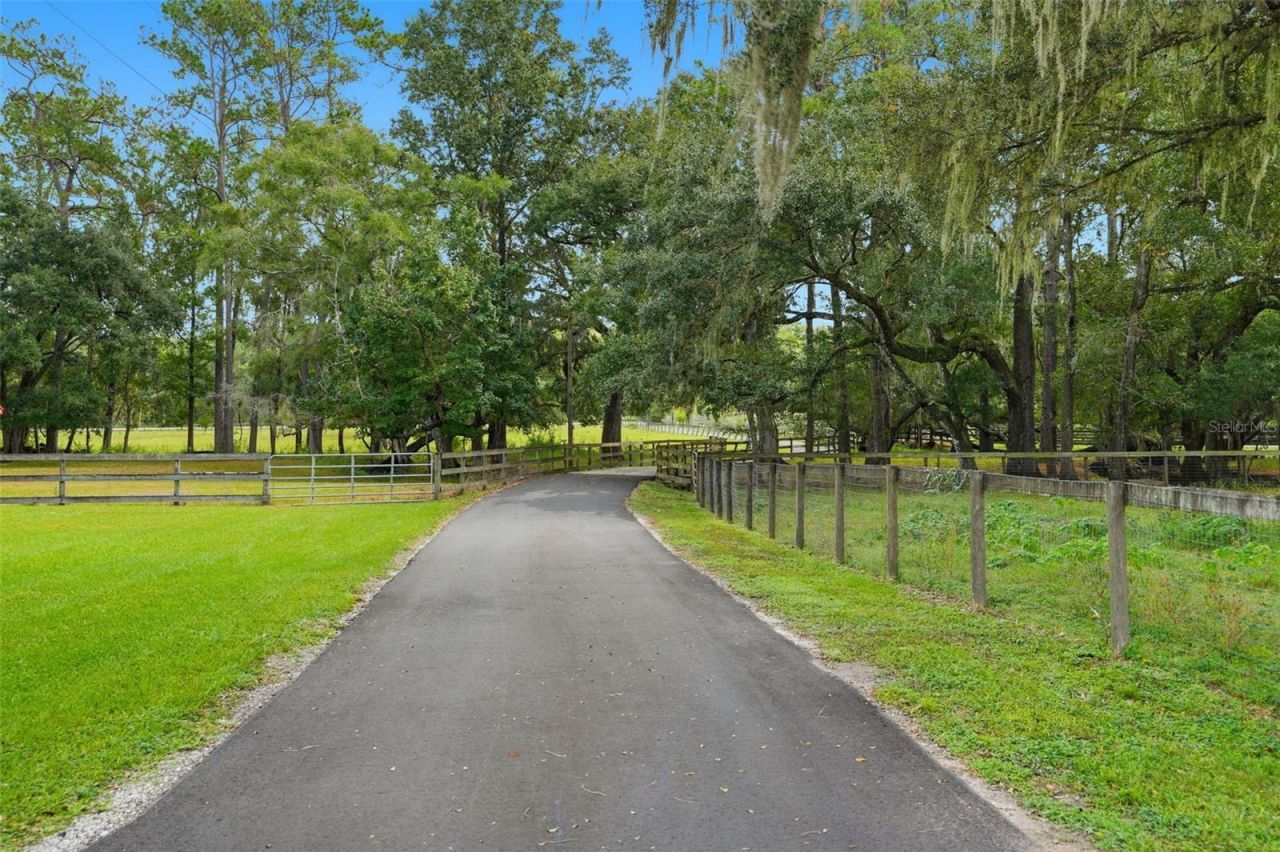 1325 Culbreath Road, Brooksville, FL 34602 Photo