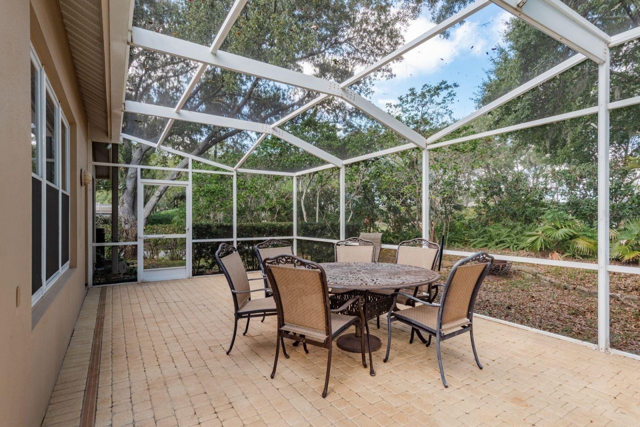 5264 Karlsburg Place, Palm Harbor, FL 34685 Photo