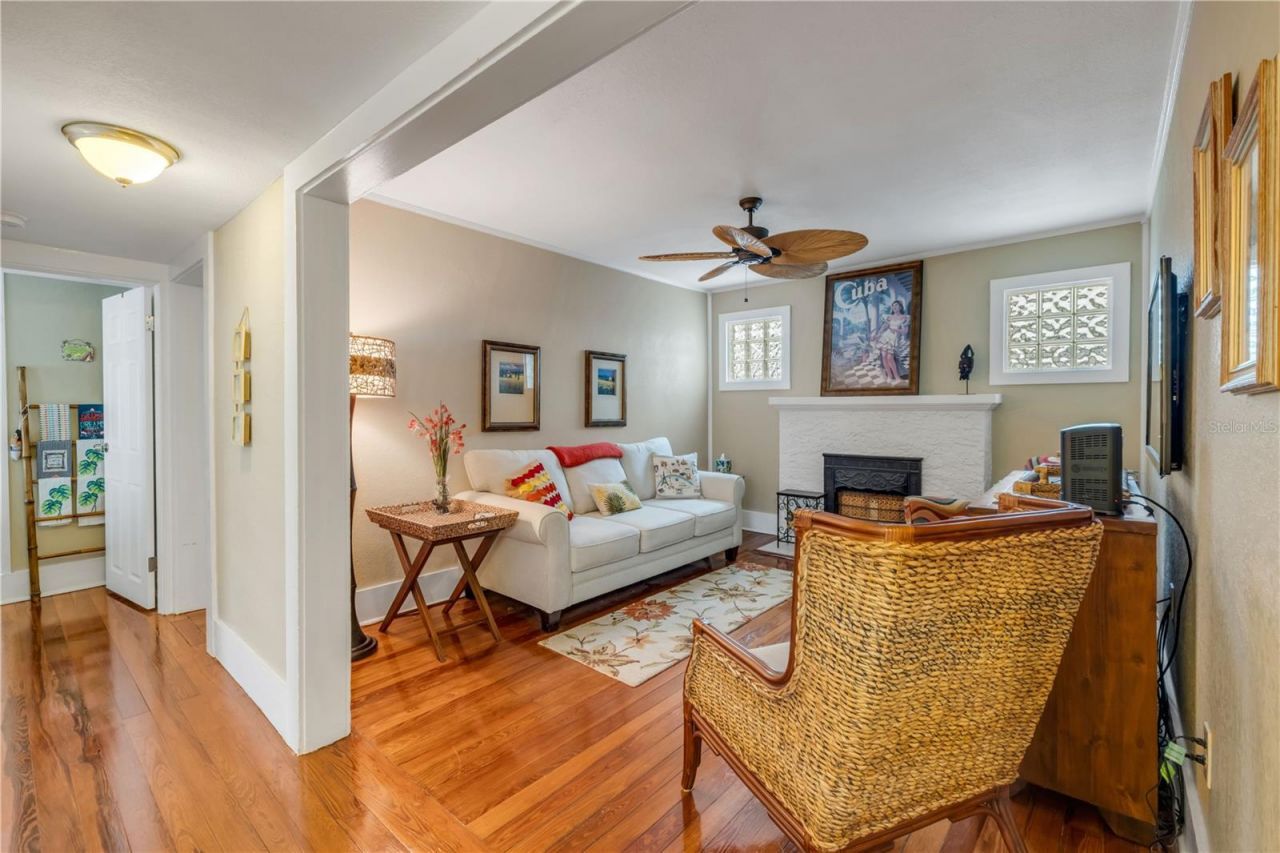 106 Live Oak Street, New Smyrna Beach, FL 32168 Photo