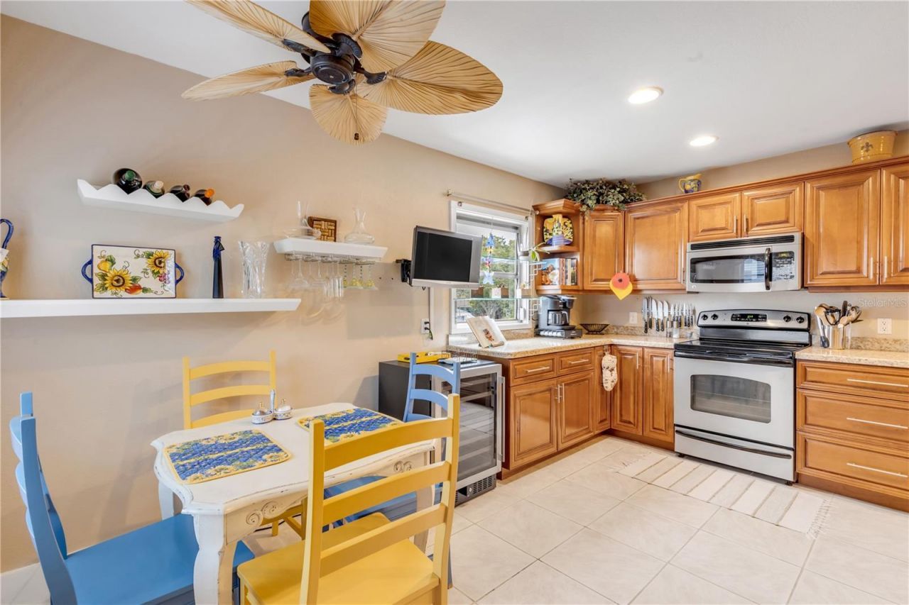 106 Live Oak Street, New Smyrna Beach, FL 32168 Photo