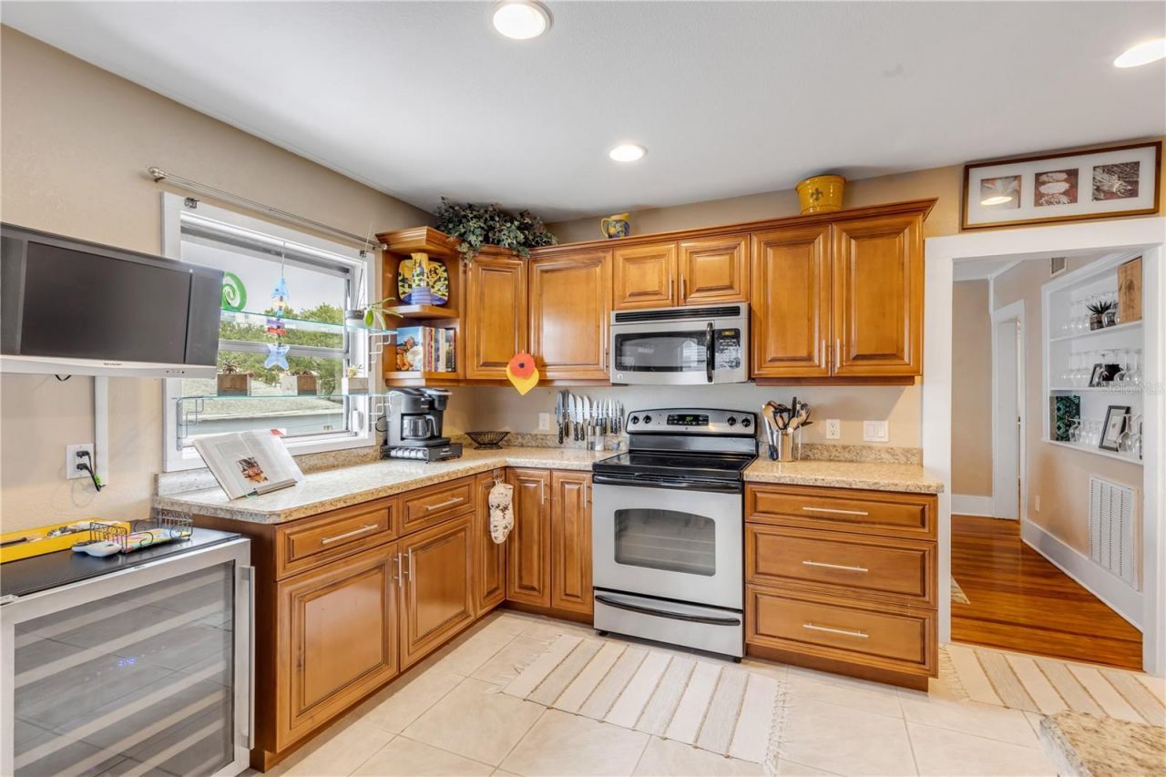 106 Live Oak Street, New Smyrna Beach, FL 32168 Photo