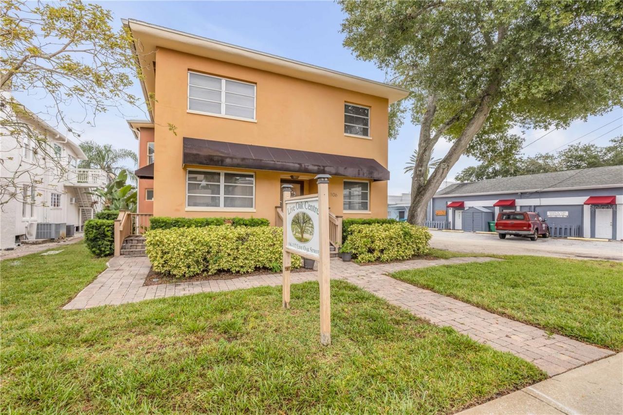 106 Live Oak Street, New Smyrna Beach, FL 32168 Photo