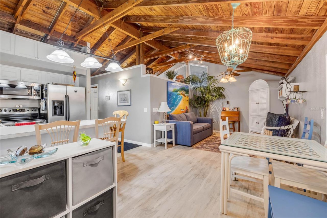 106 Live Oak Street, New Smyrna Beach, FL 32168 Photo