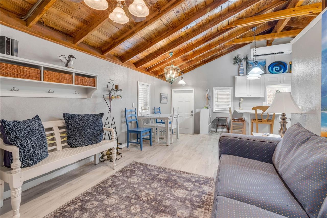 106 Live Oak Street, New Smyrna Beach, FL 32168 Photo