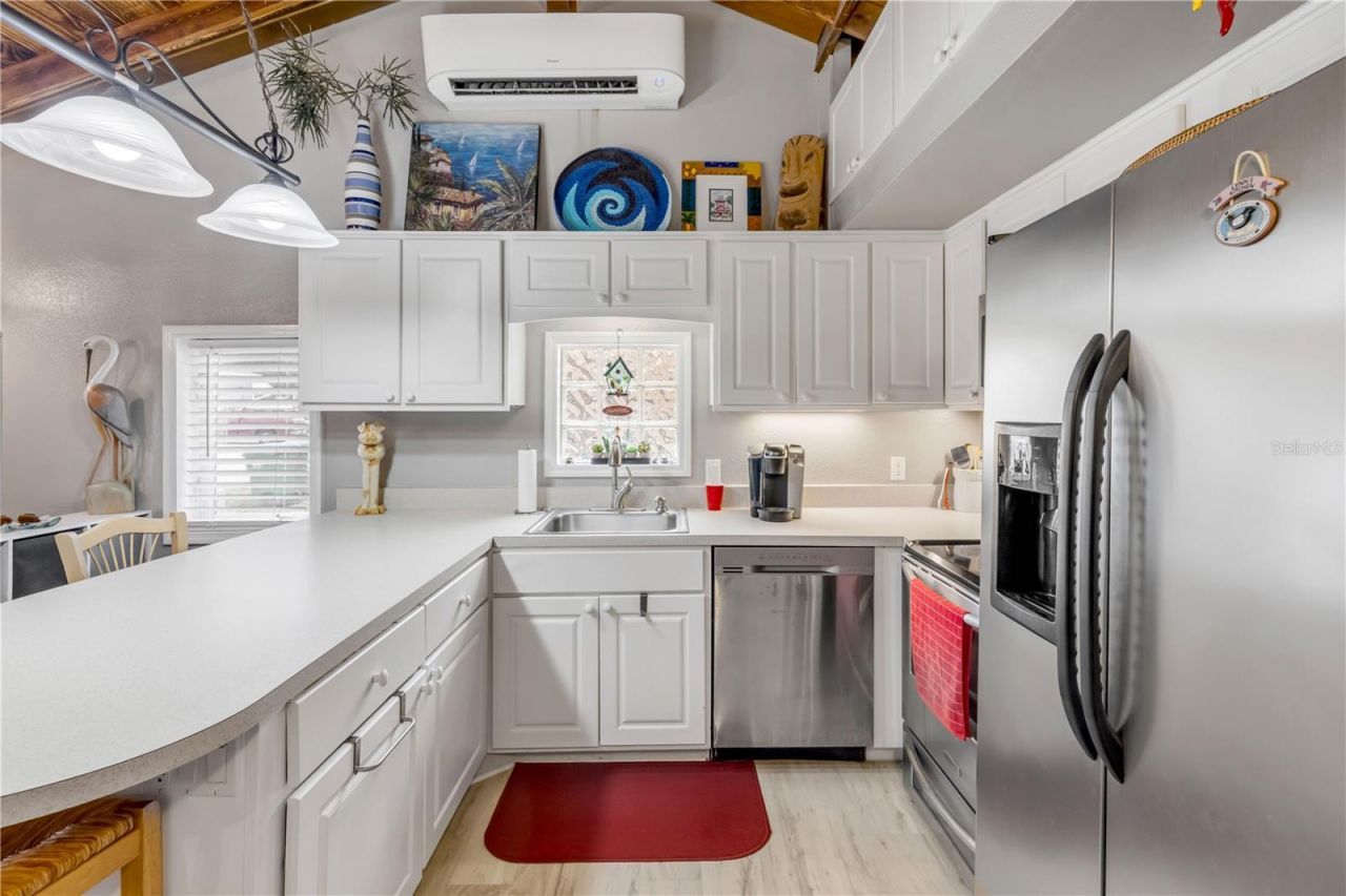 106 Live Oak Street, New Smyrna Beach, FL 32168 Photo