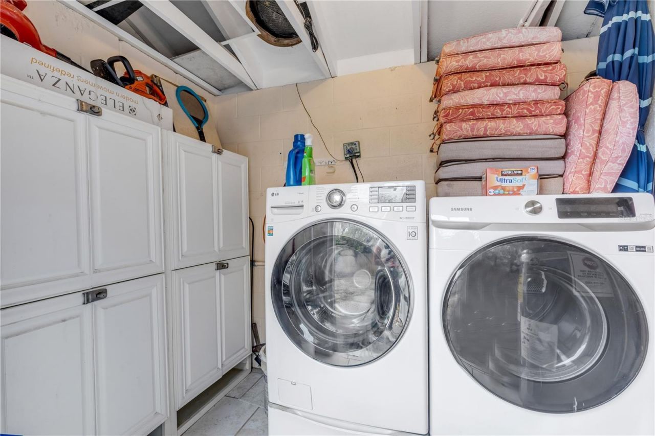 106 Live Oak Street, New Smyrna Beach, FL 32168 Photo