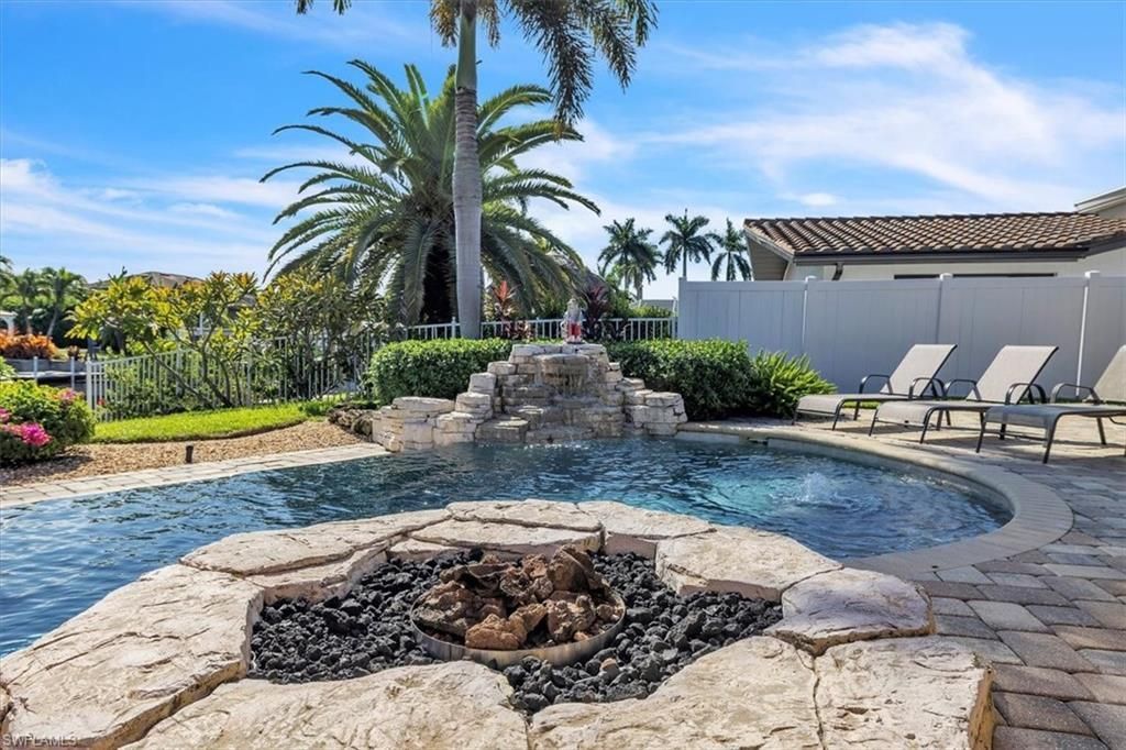 5305 Malaluka Ct, Cape Coral, FL 33904 Photo