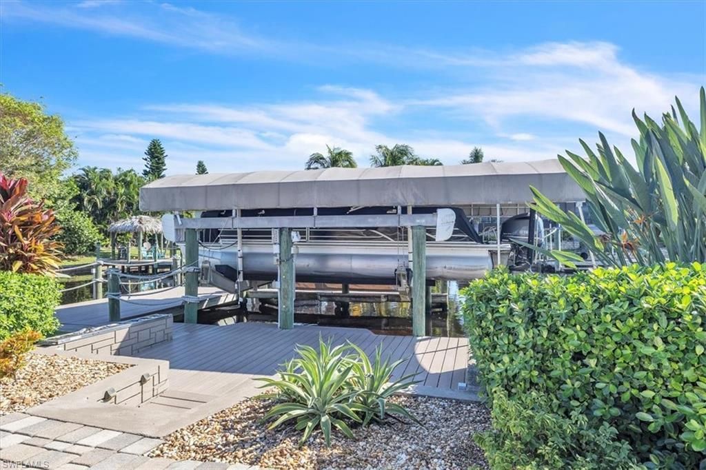 5305 Malaluka Ct, Cape Coral, FL 33904 Photo