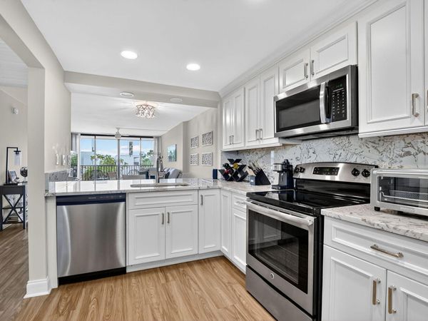 4 Royal Palm Way, Unit 3020, Boca Raton, FL 33432