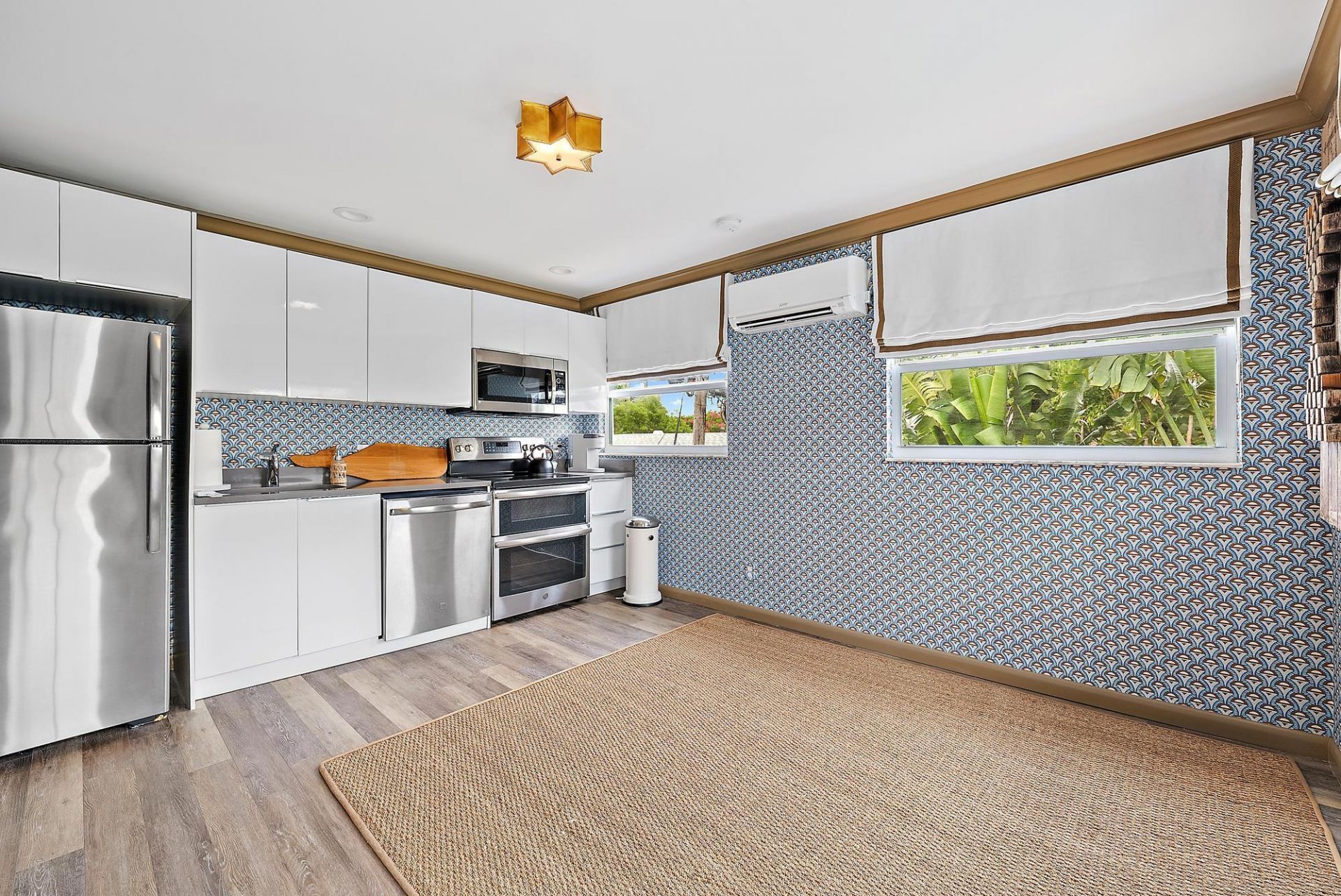 333 Pilgrim Road, West Palm Beach, FL 33405 Photo