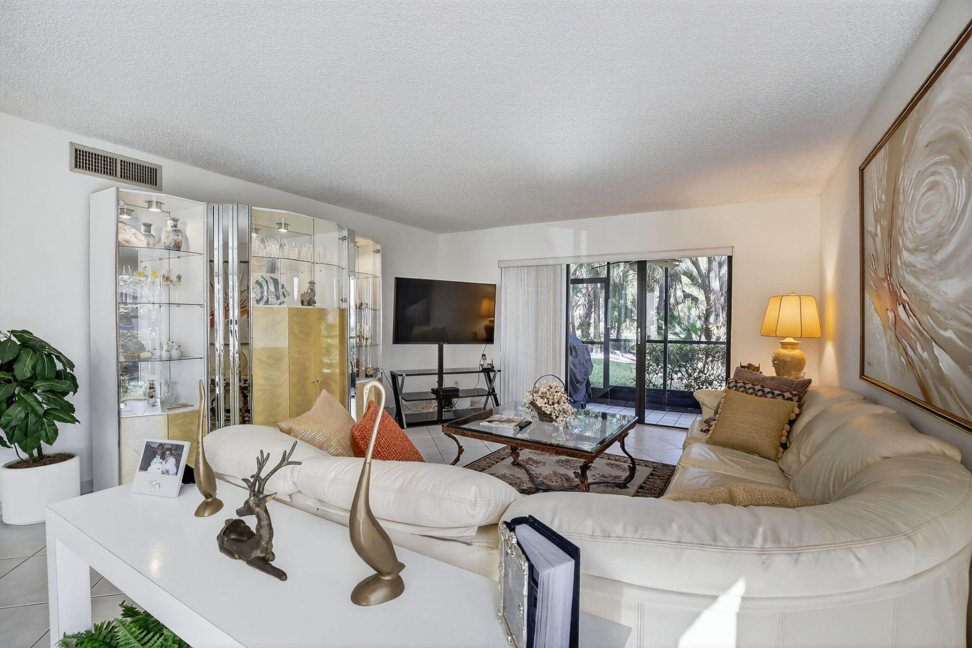 380 Racquet Club Road, Unit 106, Weston, FL 33326 Photo