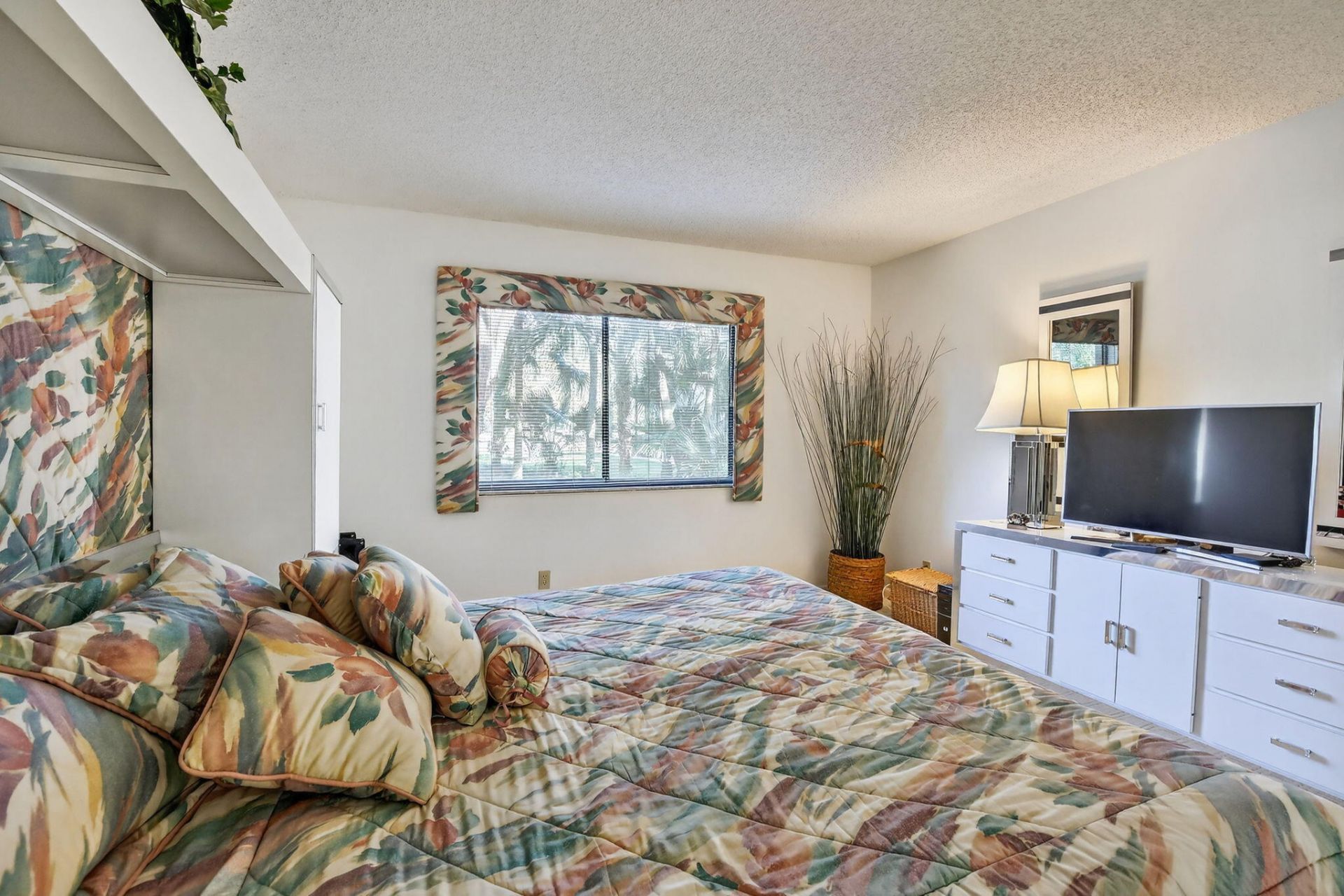 380 Racquet Club Road, Unit 106, Weston, FL 33326 Photo