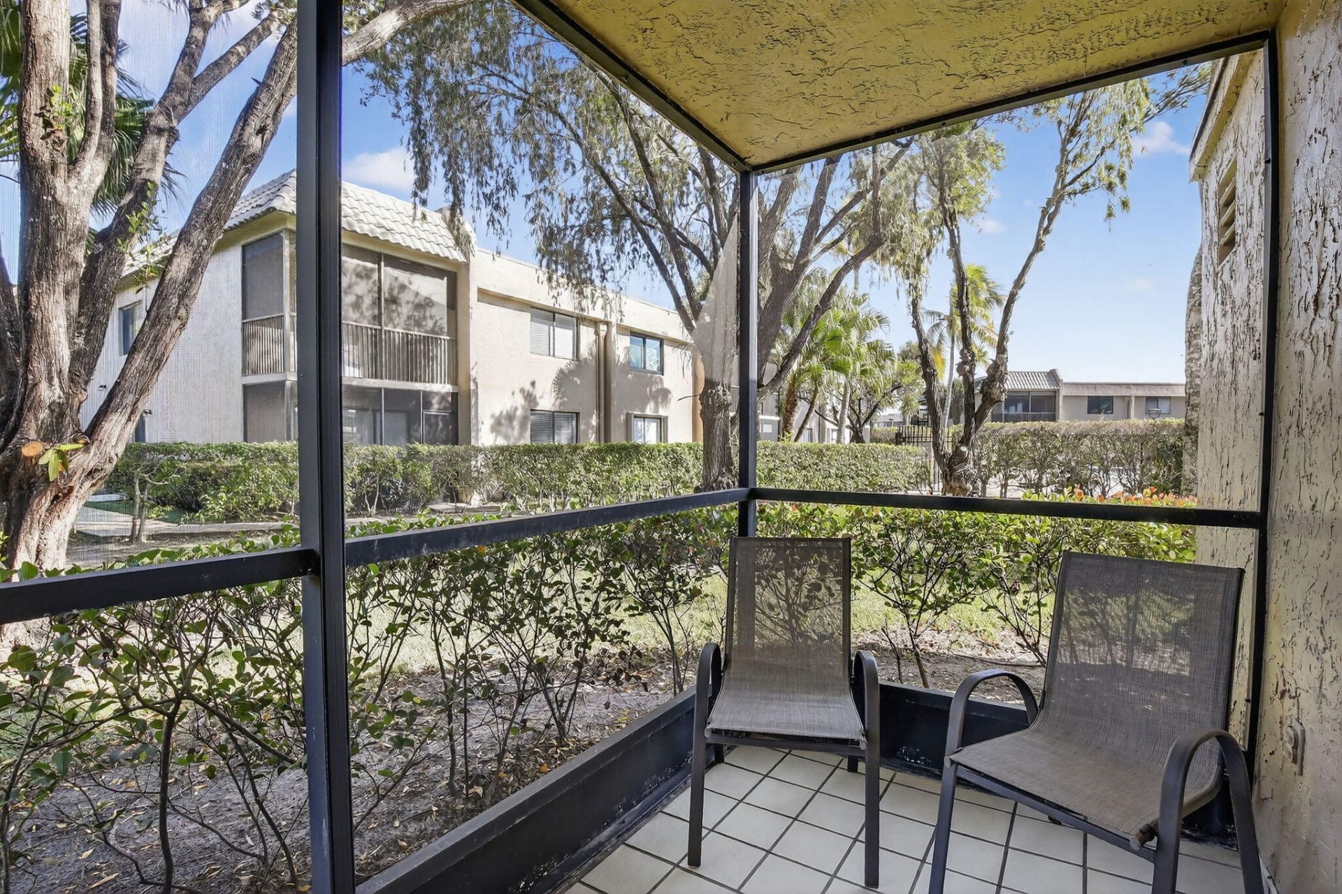 380 Racquet Club Road, Unit 106, Weston, FL 33326 Photo