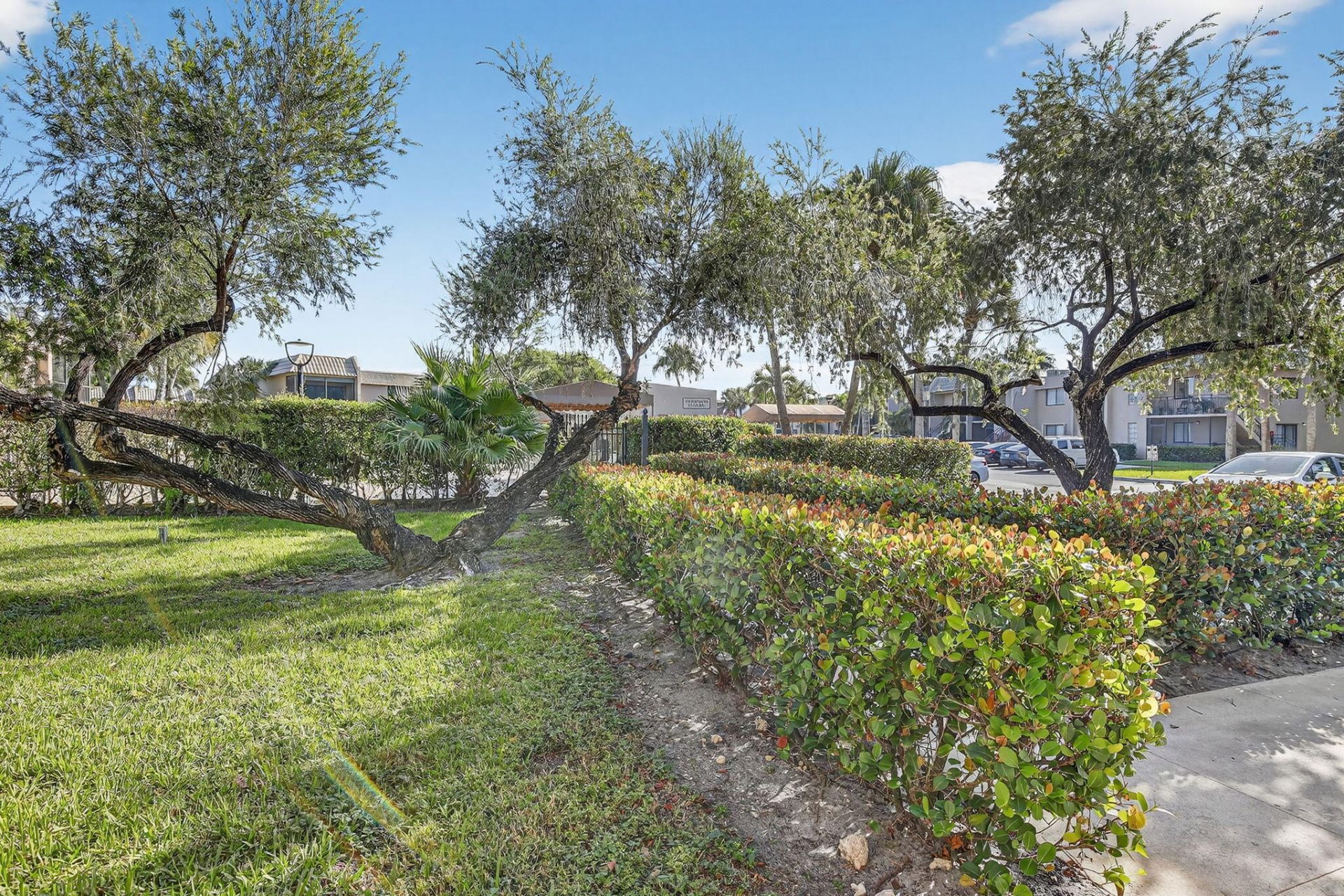 380 Racquet Club Road, Unit 106, Weston, FL 33326 Photo